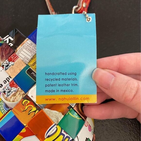 Women’s Handbag with Wristlet Strap. Brand: Nahui Ollin Medium Handbag with Zipp - Picture 7 of 7